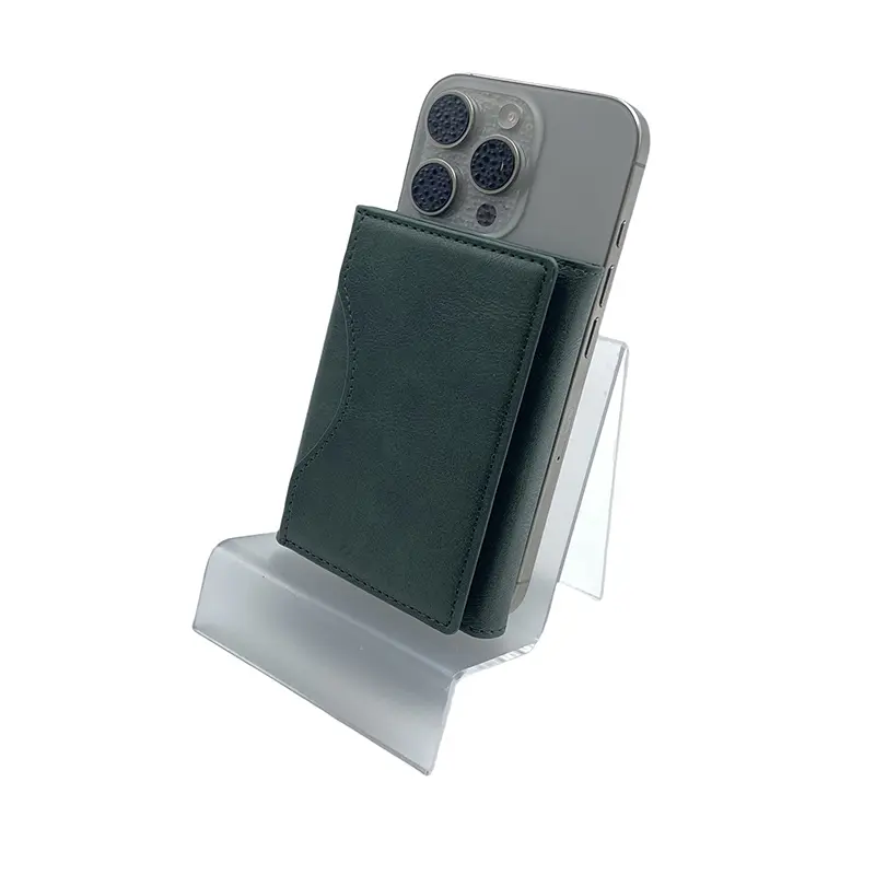 The Future of Personal Carry Introducing the E-Ink Smart Wallet (6).jpg